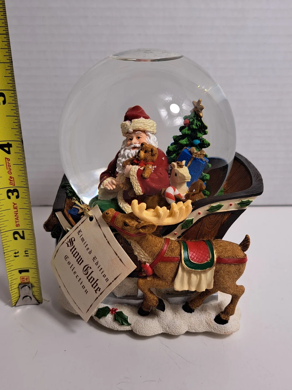 Target Limited Edition Santa Claus Snow Globe Plays 